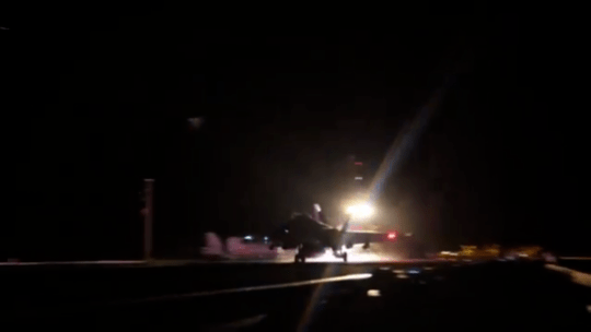 Gli Stati Uniti abbattono il loro aereo mentre bombardano lo&nbsp;Yemen