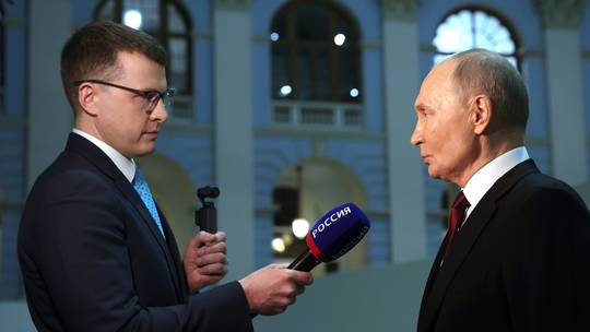 Putin dice che se la terza guerra mondiale è in corso Mosca risponderà sempre a qualsiasi escalation da parte dell’Occidente.
